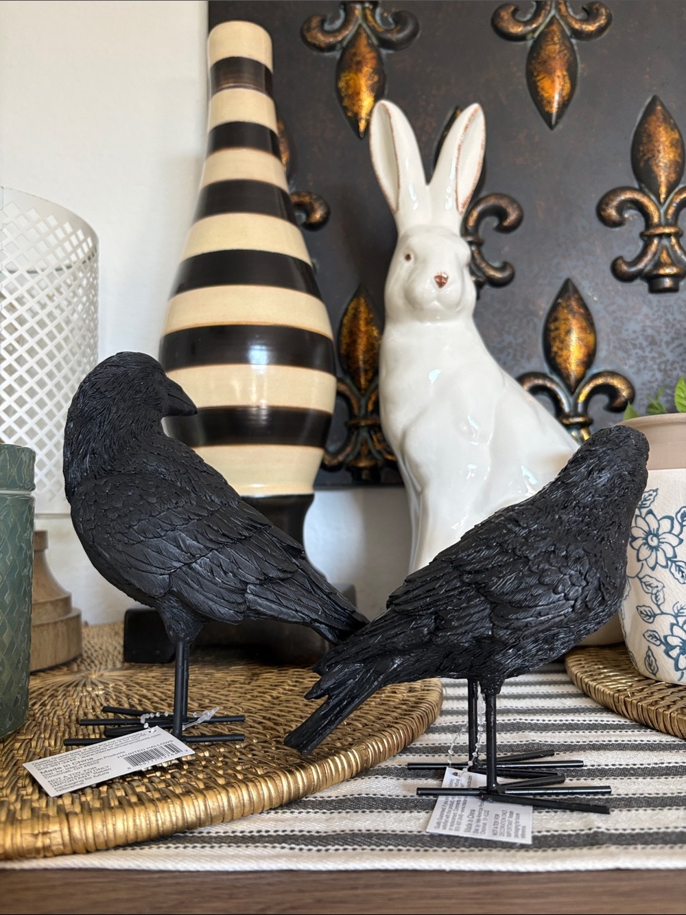🆕Pair Of Crows Home Decor - Picture 5 of 6